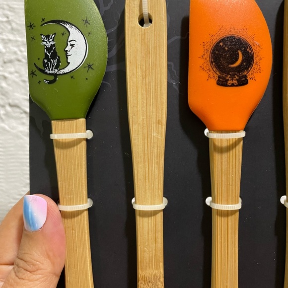 Palmistry Magic Halloween Mini Spatula Set NEW - Picture 2 of 4